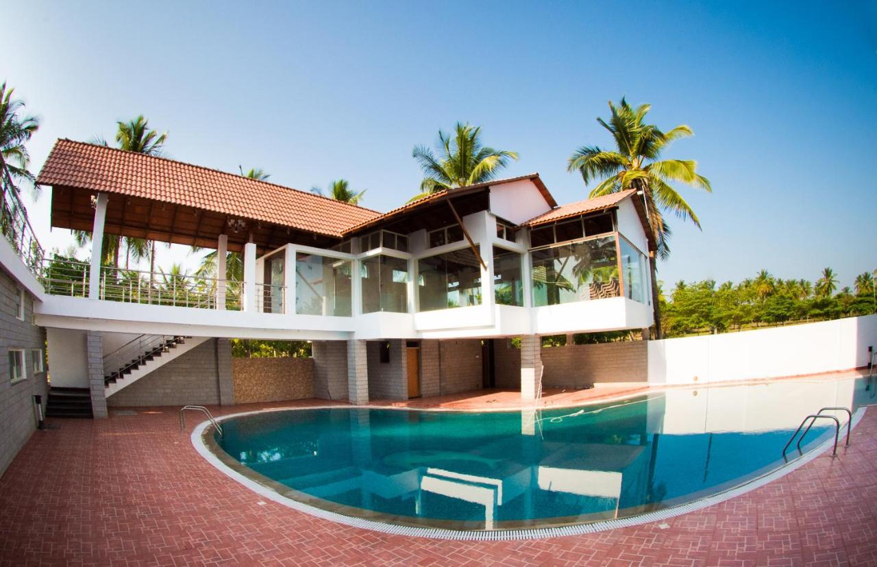 Apoorva Resorts Dāvangere Dış mekan fotoğraf